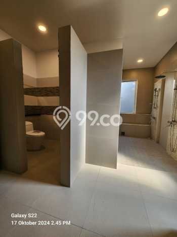 Hunian Elit LB 450m2 Siap Pakai Desain Elegan di Sutera Onix Alam Sutera, Tangerang Hunian Elit LB 450m2 Siap Pakai Desain Elegan di Sutera Onix Alam Sutera, Tangerang