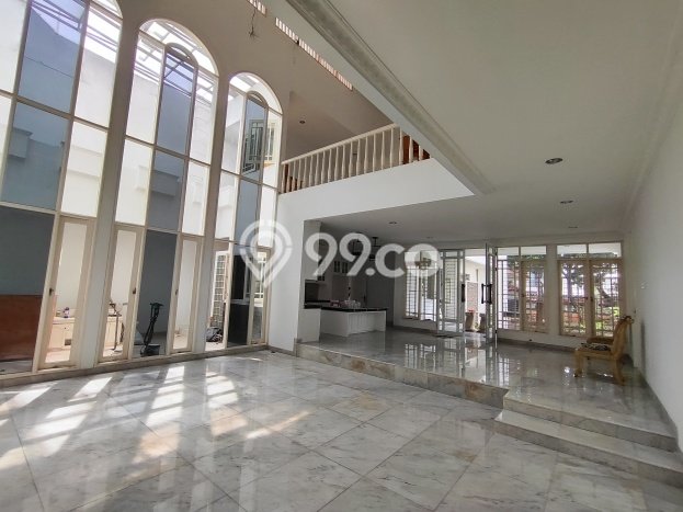 Rumah Elit LB 600m2 Siap Huni Desain Elegan di Permata Buana, Jakarta Barat Rumah Elit LB 600m2 Siap Huni Desain Elegan di Permata Buana, Jakarta Barat