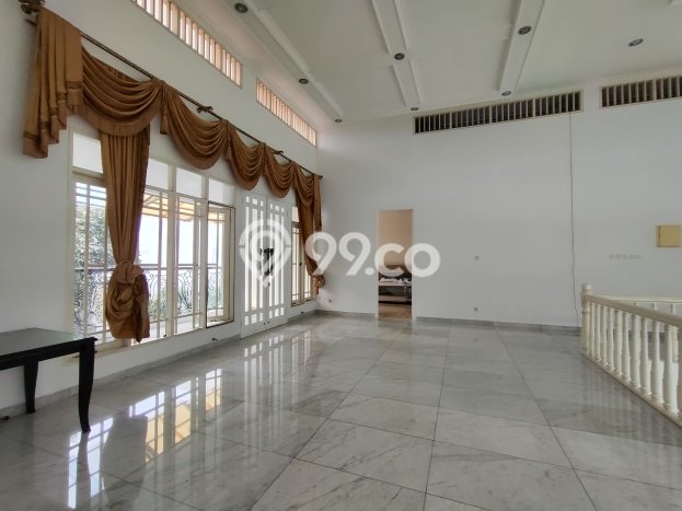 Rumah Elit LB 600m2 Siap Huni Desain Elegan di Permata Buana, Jakarta Barat Rumah Elit LB 600m2 Siap Huni Desain Elegan di Permata Buana, Jakarta Barat