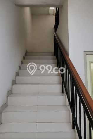 Rumah Elit Modern Tanpa Renovasi di Puri Media Jakarta Barat Rumah Elit Modern Tanpa Renovasi di Puri Media Jakarta Barat