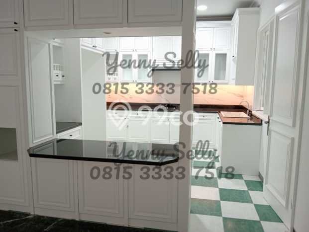 Dijual Rumah Premium dengan Fasilitas Sekitar Komplit di Kembangan, Jakarta Barat Dijual Rumah Premium dengan Fasilitas Sekitar Komplit di Kembangan, Jakarta Barat