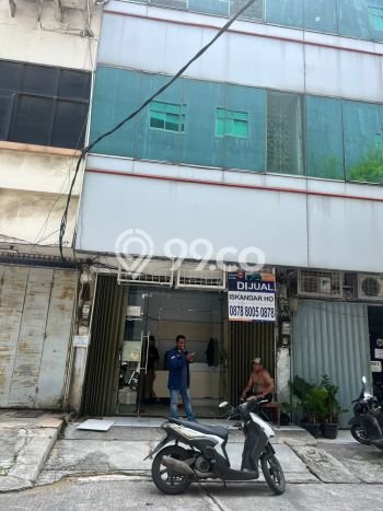 Unit Ruko Dijual di Sawah Besar Jakarta Pusat 281m2 Unit Ruko Dijual di Sawah Besar Jakarta Pusat 281m2