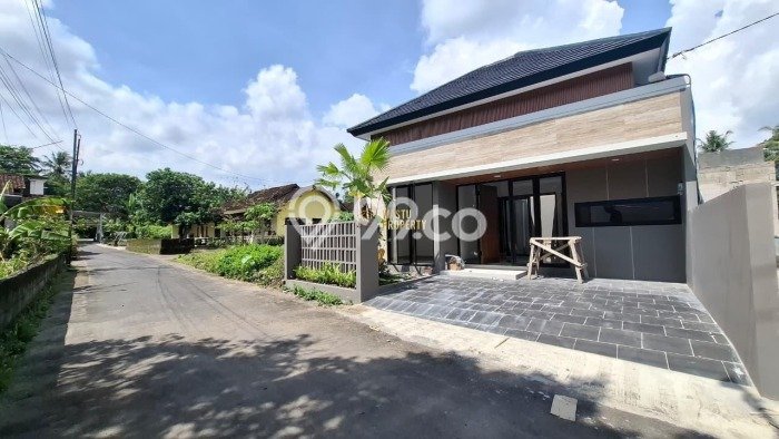 Dijual Rumah Strategis Bagus Punya 3 KT di Sleman Sleman SHM Dijual Rumah Strategis Bagus Punya 3 KT di Sleman Sleman SHM