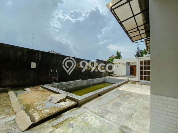 Rumah Kost untuk Dijual di Ngemplak dengan 10 KT, 10 KM, Luas 825m2 Rumah Kost untuk Dijual di Ngemplak dengan 10 KT, 10 KM, Luas 825m2