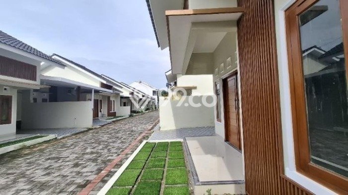 Rumah Strategis Minimalis Lb 94m2 di Kalasan, Sleman Rumah Strategis Minimalis Lb 94m2 di Kalasan, Sleman