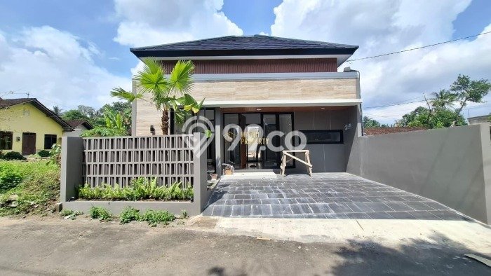 Dijual Rumah Strategis Bagus Punya 3 KT di Sleman Sleman SHM Dijual Rumah Strategis Bagus Punya 3 KT di Sleman Sleman SHM