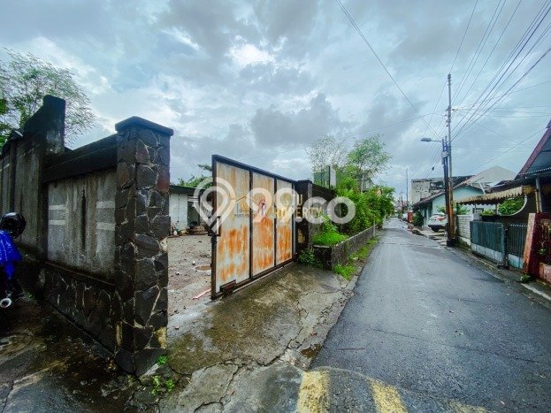 LOKASI PREMIUM! Tanah Kawasan Mergangsan, Luas 487m², Jalur Mudah LOKASI PREMIUM! Tanah Kawasan Mergangsan, Luas 487m², Jalur Mudah