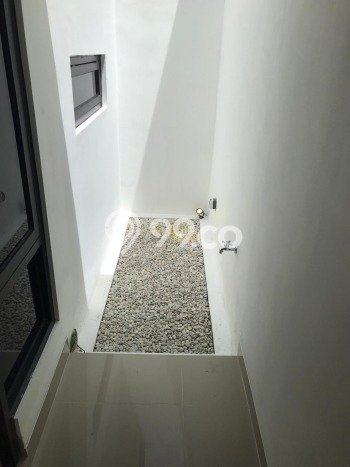 Rumah Modern Cantik 2 Kamar Bisa Langsung Pindah di Sleman Rumah Modern Cantik 2 Kamar Bisa Langsung Pindah di Sleman