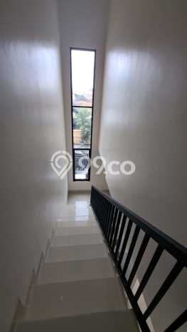 Rumah Minimalis 4 KT di Serpong Villa Melati Mas Tangerang Selatan Unfurnished Rumah Minimalis 4 KT di Serpong Villa Melati Mas Tangerang Selatan Unfurnished