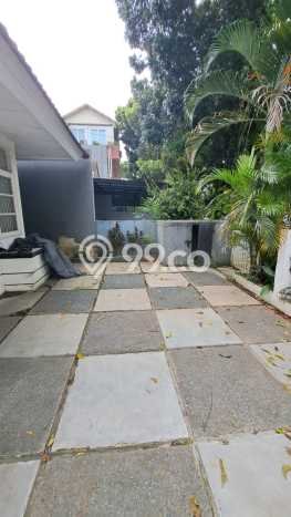 Rumah Elit Modern Tanpa Renovasi di BSD City Tangerang Rumah Elit Modern Tanpa Renovasi di BSD City Tangerang