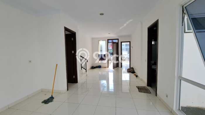 FOR RENT! Ruko di BSD Cocok untuk Bisnis 254m2 FOR RENT! Ruko di BSD Cocok untuk Bisnis 254m2