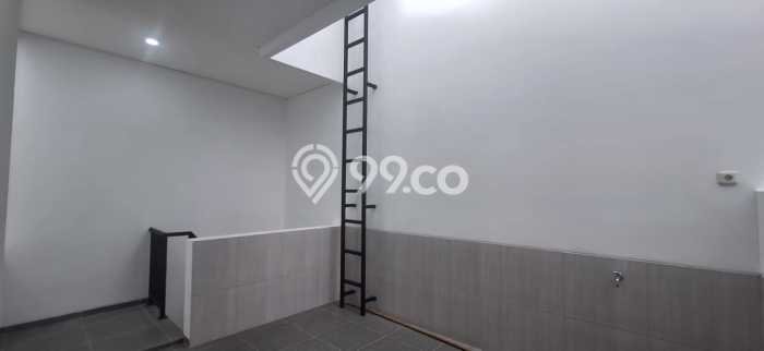 Jual Rumah Luas Elegan Dengan View Eksklusif di Alam Sutera, Tangerang Jual Rumah Luas Elegan Dengan View Eksklusif di Alam Sutera, Tangerang