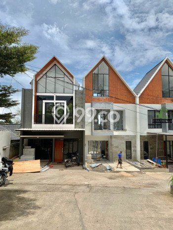 For Sale Rumah 4 Kamar Lokasi Strategis Nyaman dan Strategis di Sawangan For Sale Rumah 4 Kamar Lokasi Strategis Nyaman dan Strategis di Sawangan