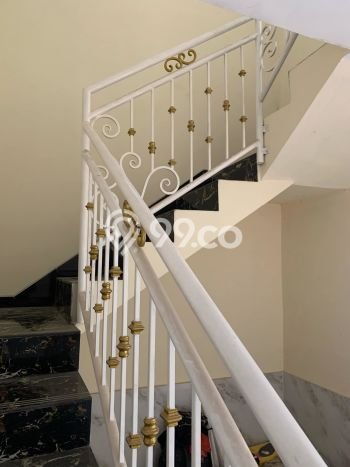 Rumah Strategis Modern Lb 160m2 di Limo, Depok Rumah Strategis Modern Lb 160m2 di Limo, Depok