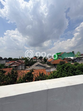 For Sale Rumah 5 Kamar Lokasi Ideal Nyaman dan Strategis di Limo For Sale Rumah 5 Kamar Lokasi Ideal Nyaman dan Strategis di Limo