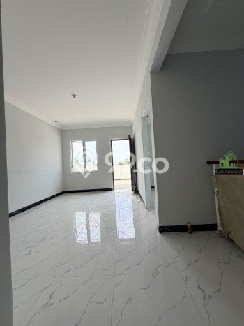 For Sale Rumah 5 Kamar Lokasi Ideal Nyaman dan Strategis di Limo For Sale Rumah 5 Kamar Lokasi Ideal Nyaman dan Strategis di Limo