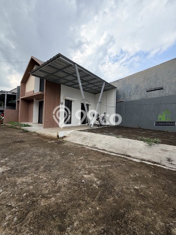 Hunian Cantik Modern Lb 52m2 di Limo, Depok Hunian Cantik Modern Lb 52m2 di Limo, Depok