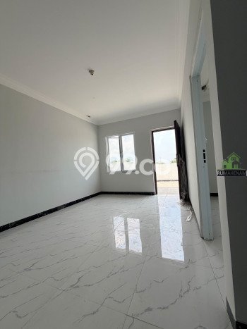 For Sale Rumah 5 Kamar Lokasi Ideal Nyaman dan Strategis di Limo For Sale Rumah 5 Kamar Lokasi Ideal Nyaman dan Strategis di Limo