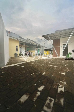 Dijual Hunian Rumah Nyaman 2 Kamar di Krukut, Depok Dijual Hunian Rumah Nyaman 2 Kamar di Krukut, Depok