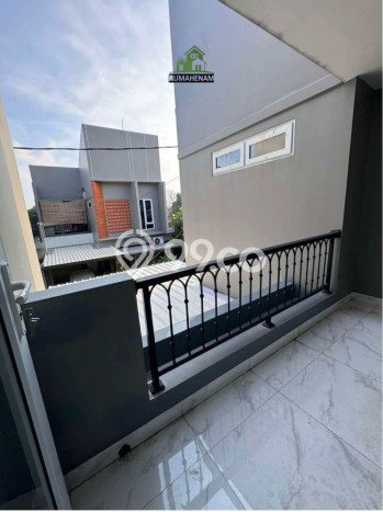 For Sale Rumah 4 Kamar Lokasi Ideal Bagus dan Strategis di Limo For Sale Rumah 4 Kamar Lokasi Ideal Bagus dan Strategis di Limo