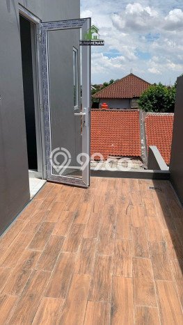 For Sale Rumah 4 Kamar Lokasi Ideal Bagus dan Strategis di Limo For Sale Rumah 4 Kamar Lokasi Ideal Bagus dan Strategis di Limo