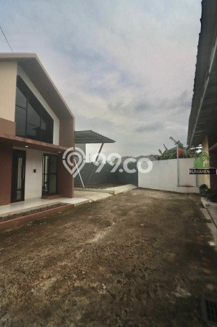 Dijual Hunian Rumah Nyaman 2 Kamar di Krukut, Depok Dijual Hunian Rumah Nyaman 2 Kamar di Krukut, Depok