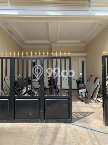 Rumah Strategis Modern Lb 160m2 di Limo, Depok Rumah Strategis Modern Lb 160m2 di Limo, Depok