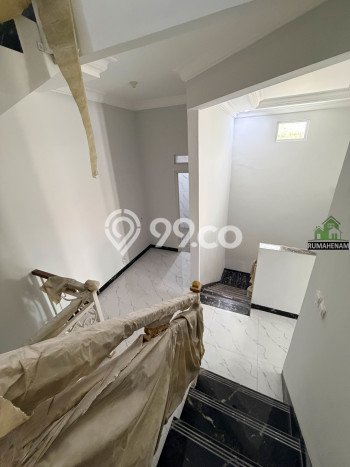 For Sale Rumah 5 Kamar Lokasi Ideal Nyaman dan Strategis di Limo For Sale Rumah 5 Kamar Lokasi Ideal Nyaman dan Strategis di Limo