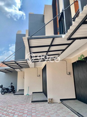 FOR SALE! Ruko di Limo Depok, LT 91m2, LB 120m2 FOR SALE! Ruko di Limo Depok, LT 91m2, LB 120m2