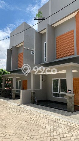 For Sale Rumah 4 Kamar Lokasi Ideal Bagus dan Strategis di Limo For Sale Rumah 4 Kamar Lokasi Ideal Bagus dan Strategis di Limo