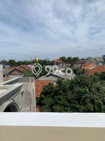 Rumah Strategis Modern Lb 160m2 di Limo, Depok Rumah Strategis Modern Lb 160m2 di Limo, Depok
