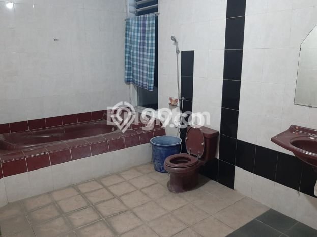 Siap Huni Hunian Elit 4 Kamar di Ngaliyan Dekat ke Mana Saja Siap Huni Hunian Elit 4 Kamar di Ngaliyan Dekat ke Mana Saja