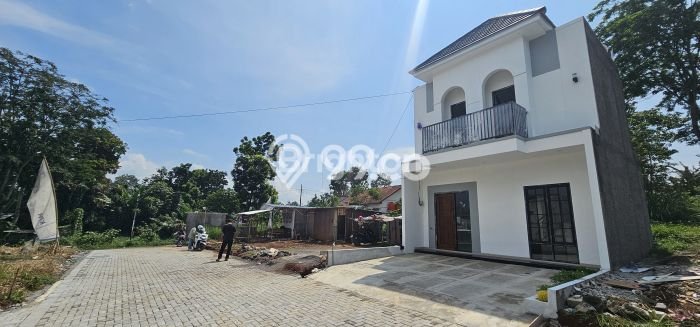 Rumah Luas Asri 3 KT Siap Huni di Pudak Payung Semarang Rumah Luas Asri 3 KT Siap Huni di Pudak Payung Semarang