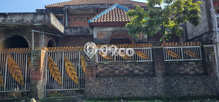 Hunian Cantik Modern Lb 211m2 di Ungaran Barat, Semarang Hunian Cantik Modern Lb 211m2 di Ungaran Barat, Semarang