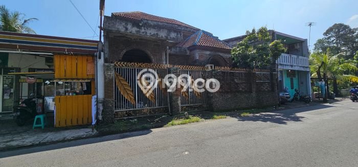 Hunian Cantik Modern Lb 211m2 di Ungaran Barat, Semarang Hunian Cantik Modern Lb 211m2 di Ungaran Barat, Semarang