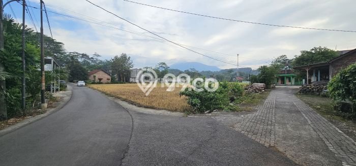 Lahan Strategis di Ungaran Timur Dijual dengan Luas 13193m2 Lahan Strategis di Ungaran Timur Dijual dengan Luas 13193m2