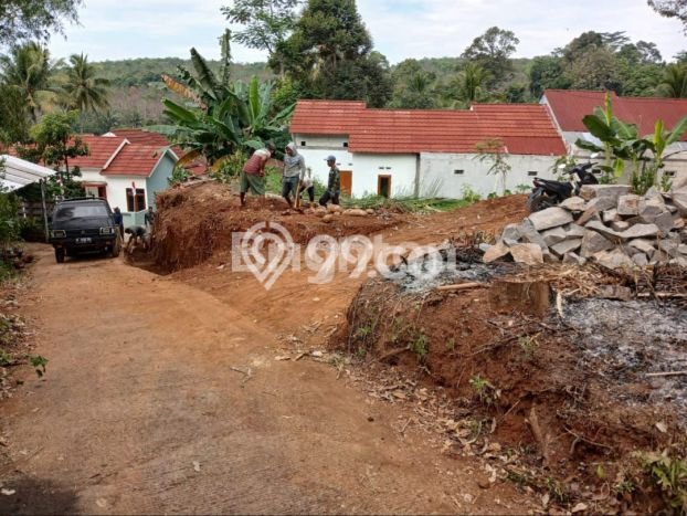 Lahan Dijual Lokasi Ungaran Timur, Semarang dengan Luas Tanah 74m2 dan Status SHM Lahan Dijual Lokasi Ungaran Timur, Semarang dengan Luas Tanah 74m2 dan Status SHM
