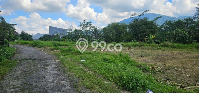 Lahan Dijual Lokasi Strategis di Semarang dengan Luas 2400m2 Lahan Dijual Lokasi Strategis di Semarang dengan Luas 2400m2