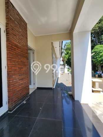 NEW LISTING! Rumah Strategis di Ngaliyan, Luas 257m2m² LB 160m2m² NEW LISTING! Rumah Strategis di Ngaliyan, Luas 257m2m² LB 160m2m²