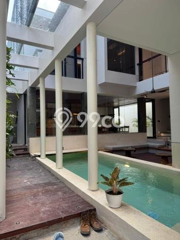 DIJUAL! Vila di , Area 343m2m², Posisi Strategis DIJUAL! Vila di , Area 343m2m², Posisi Strategis