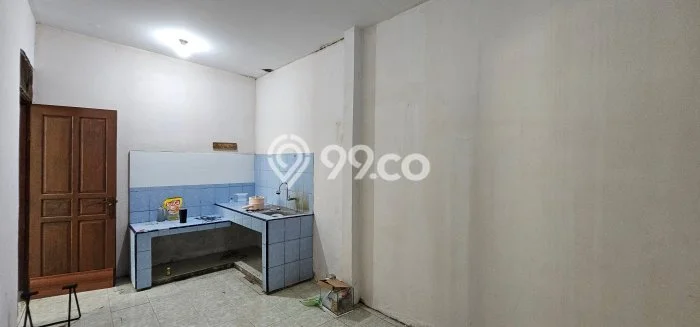 Lokasi strategis! Rumah siap huni disewakan di Tembalang LB 70m2 Lokasi strategis! Rumah siap huni disewakan di Tembalang LB 70m2