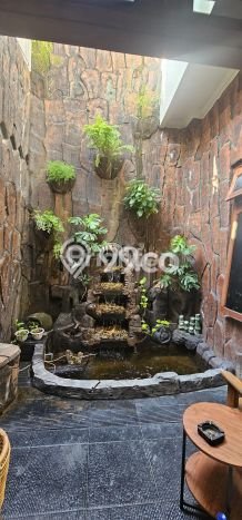 Siap Huni Rumah Mewah 6 Kamar di Semarang Timur Dekat ke Mana Saja Siap Huni Rumah Mewah 6 Kamar di Semarang Timur Dekat ke Mana Saja