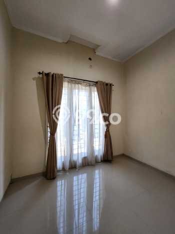 NEW LISTING! Rumah Strategis di Ngaliyan, Luas 257m2m² LB 160m2m² NEW LISTING! Rumah Strategis di Ngaliyan, Luas 257m2m² LB 160m2m²