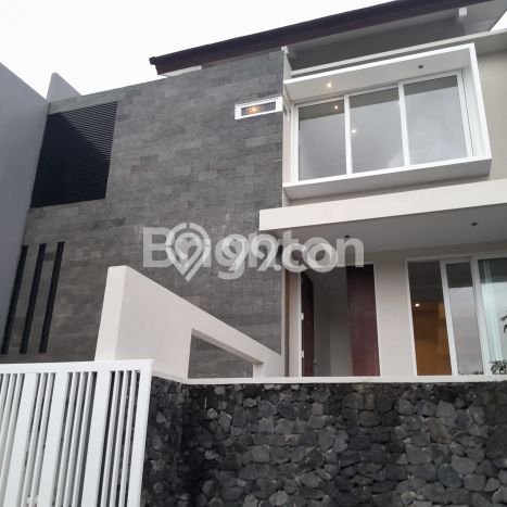 Dijual Cepat Rumah Bagus Siap Huni LB 550m2 di Ungaran Barat, Semarang Dijual Cepat Rumah Bagus Siap Huni LB 550m2 di Ungaran Barat, Semarang