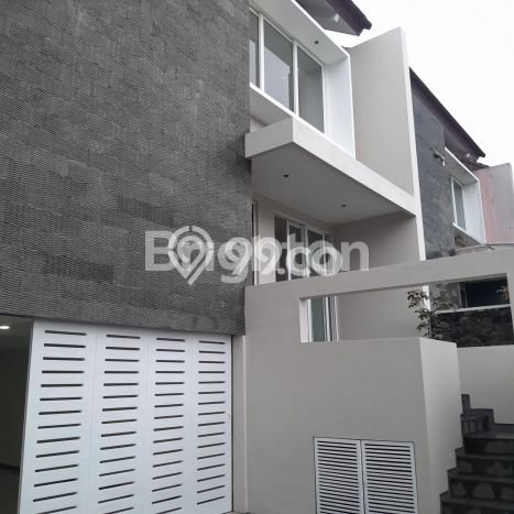 Dijual Cepat Rumah Bagus Siap Huni LB 550m2 di Ungaran Barat, Semarang Dijual Cepat Rumah Bagus Siap Huni LB 550m2 di Ungaran Barat, Semarang