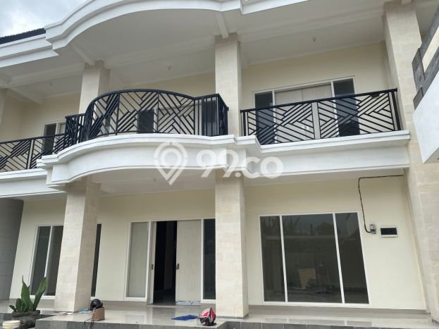 HARGA MENARIK! Vila di Denpasar Selatan, Ukuran 314m2m², Kawasan Asri dan aman HARGA MENARIK! Vila di Denpasar Selatan, Ukuran 314m2m², Kawasan Asri dan aman