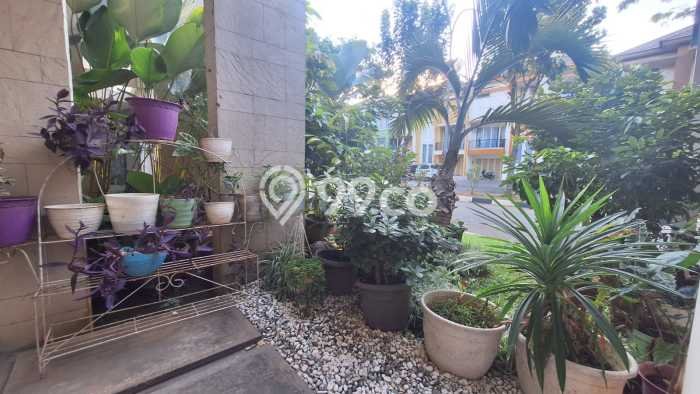 Jual Rumah Luas Megah Dengan View Eksklusif di Grand Wisata, Bekasi Jual Rumah Luas Megah Dengan View Eksklusif di Grand Wisata, Bekasi