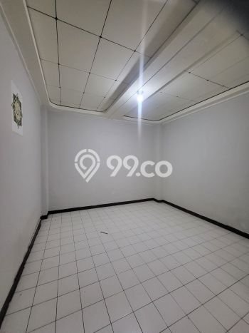 Rumah Strategis kawasan Antapani, 3 KM, Lingkungan Tenang, Luas 240m2m² Bangunan 320m2m² Rumah Strategis kawasan Antapani, 3 KM, Lingkungan Tenang, Luas 240m2m² Bangunan 320m2m²