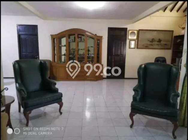 Rumah Elit LB 200m2 Siap Pakai Desain Elegan di Cipinang, Jakarta Timur Rumah Elit LB 200m2 Siap Pakai Desain Elegan di Cipinang, Jakarta Timur