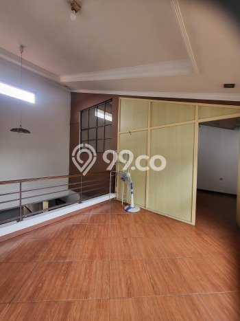 Rumah Asri area Arcamanik, 2 KM, Area Strategis, Luas 147m2m² LB 170m2m² Rumah Asri area Arcamanik, 2 KM, Area Strategis, Luas 147m2m² LB 170m2m²